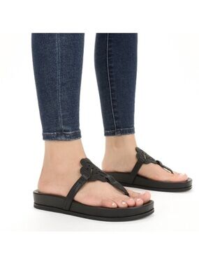 Sam & Libby Alexandra Black Leather Thong Sandal 9